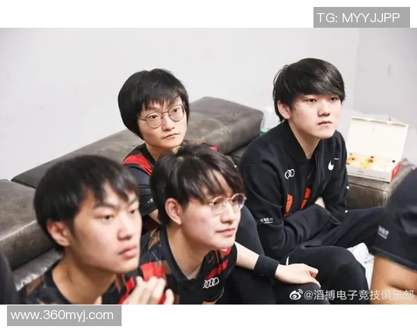 赛后复盘分析EDG与TES团队配合的关键因素与战术执行